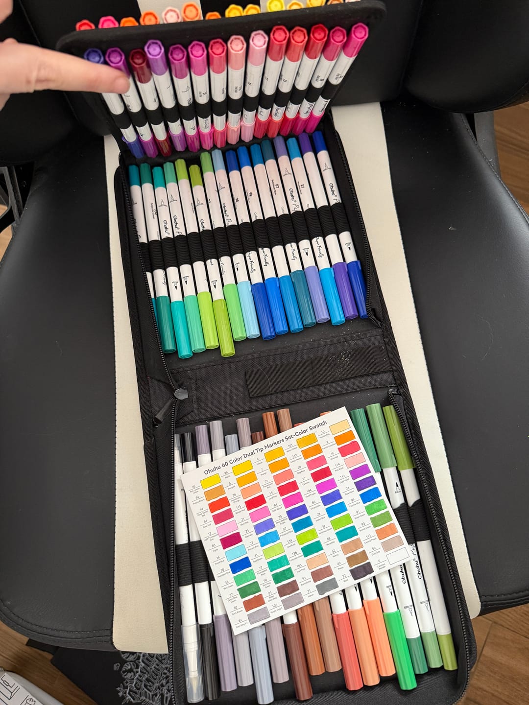 Customer photo review of Ohuhu Pupe Paper-friendly (No Peeling) Brush and Fineliner Dual Tips 60 Colors Water-based Coloring Markers