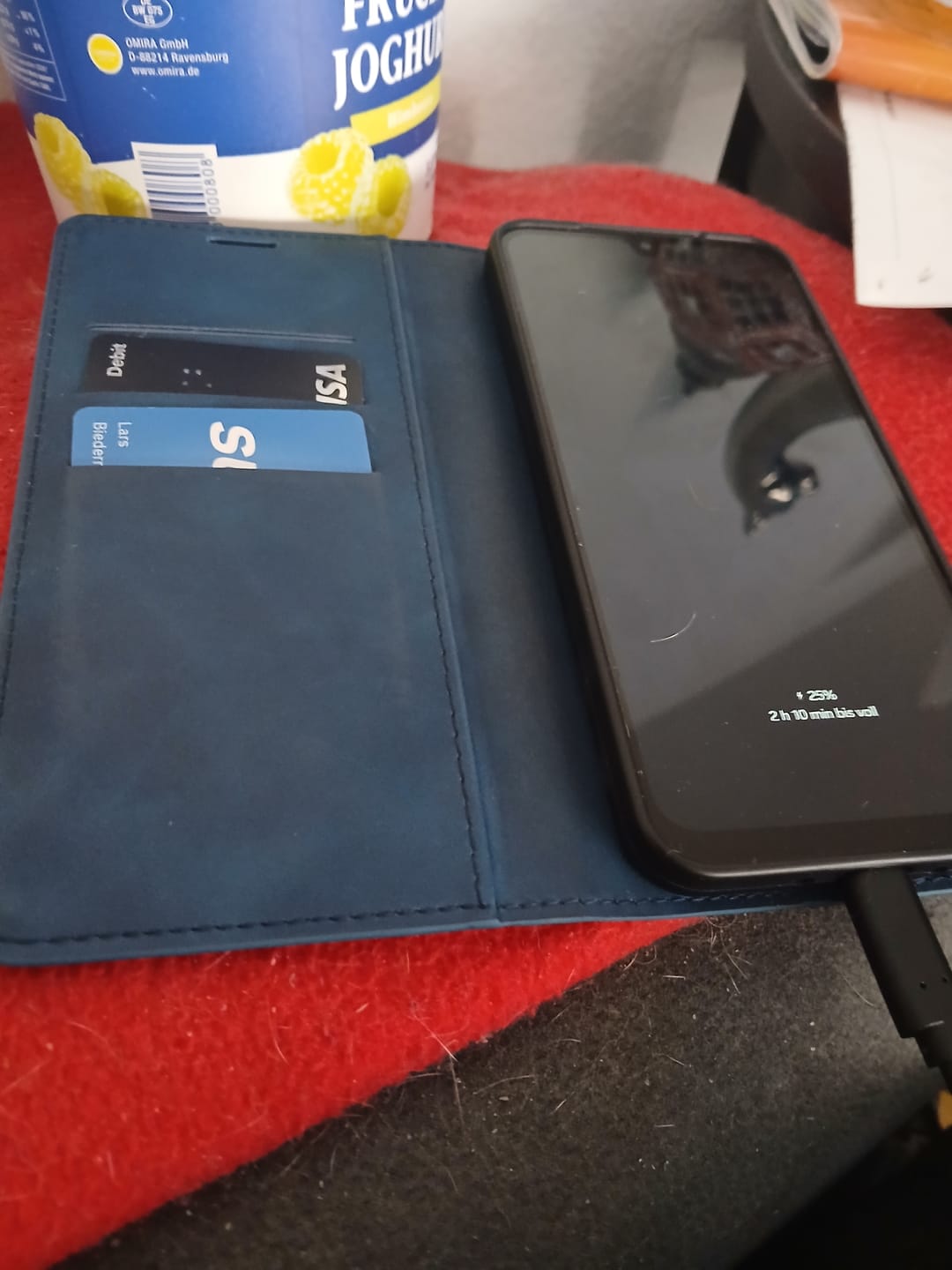 Customer photo review of Galaxy A26 5G - Stand Flip Case Hülle