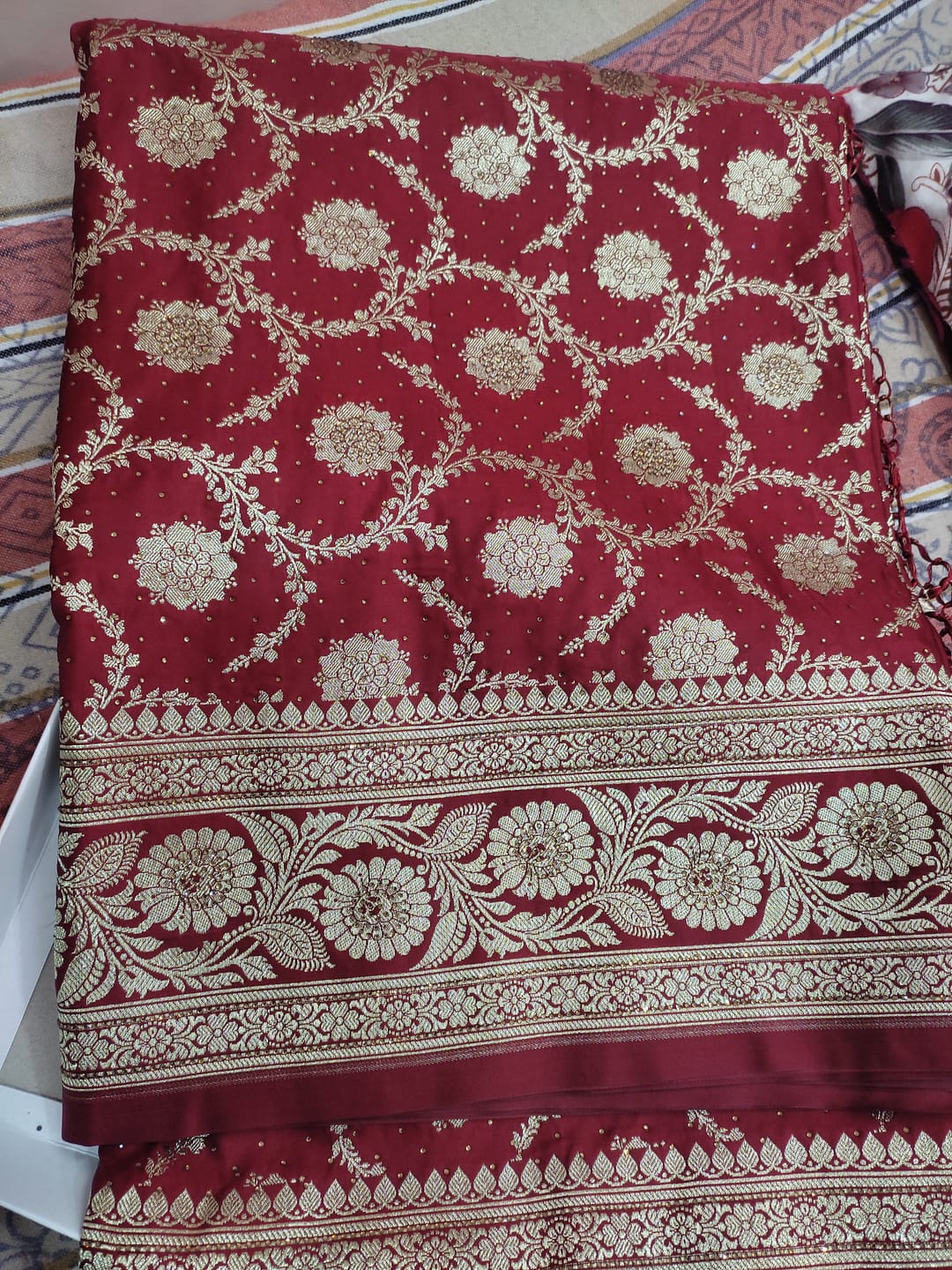 Customer photo review of Maroon Murmuri Jaal Katan Silk Banarasi Saree