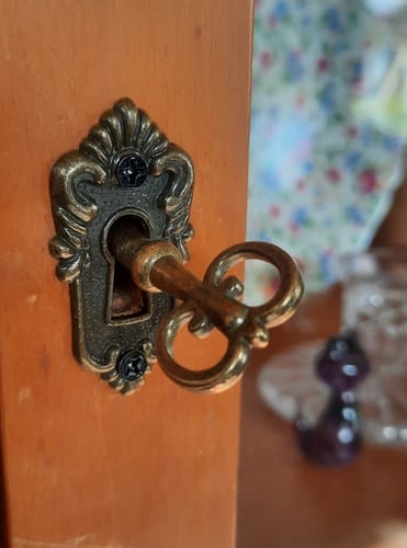 Customer photo review of Antique Bronze Latch Lock Set with Key and Escutcheon