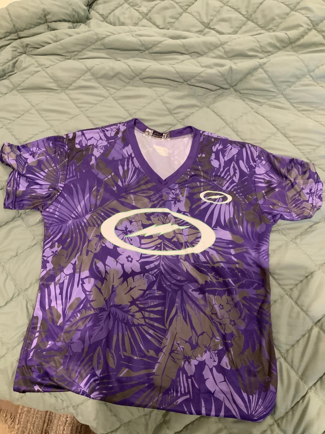 Customer photo review of STORM - TROPICAL SURGE PEARL SP NEON - BOWLING JERSEY