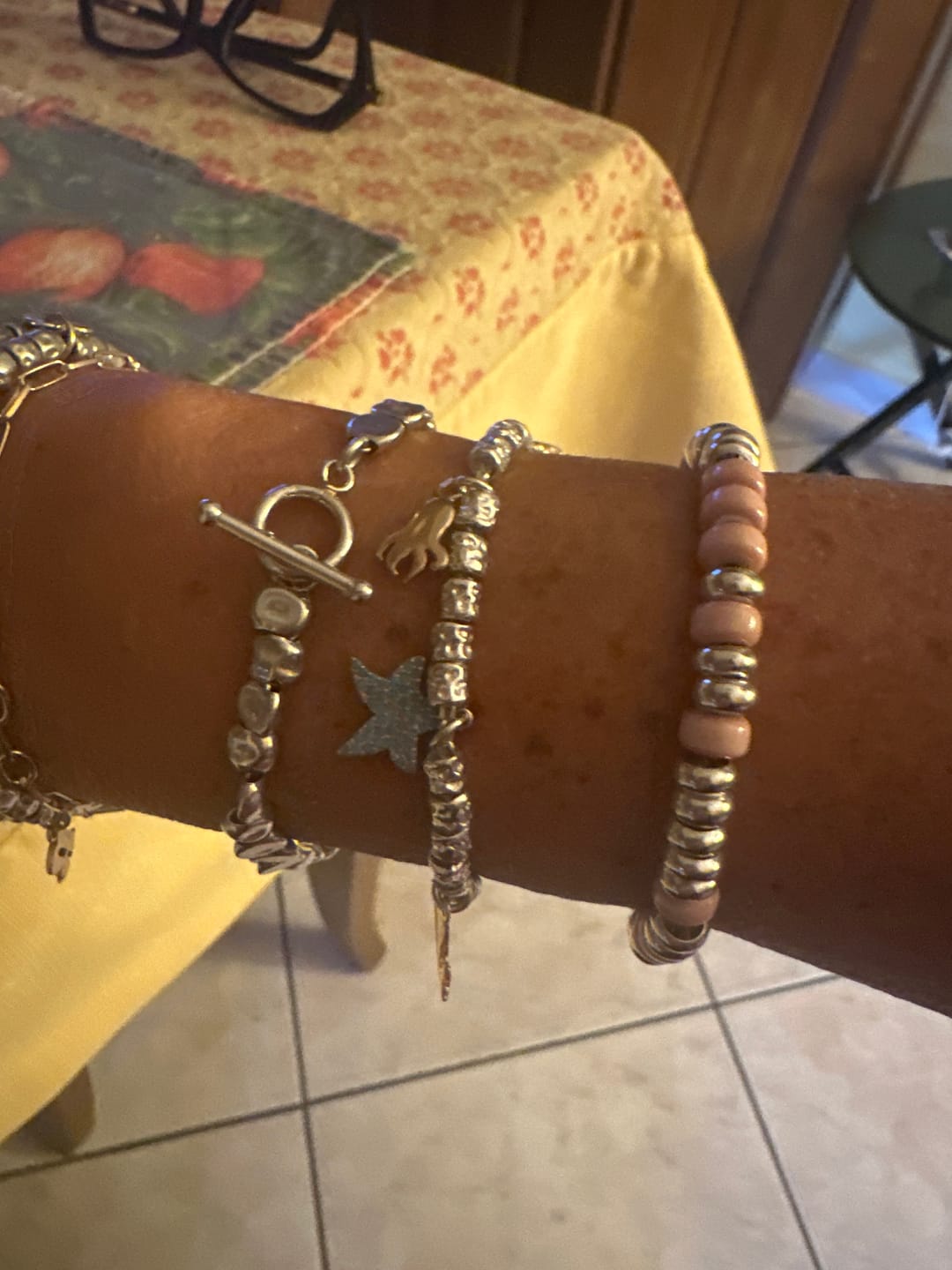 Customer photo review of CREA IL TUO BRACCIALE GRANELLI MAXI - charms rosa