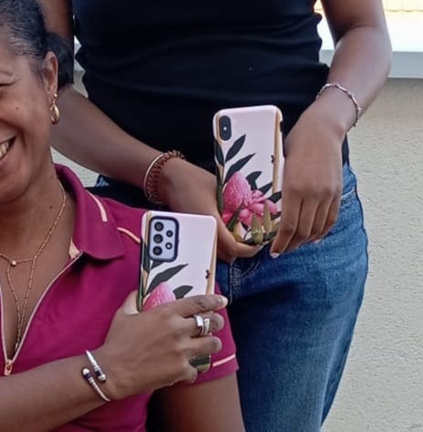 Customer photo review of Coque Rose de porcelaine
