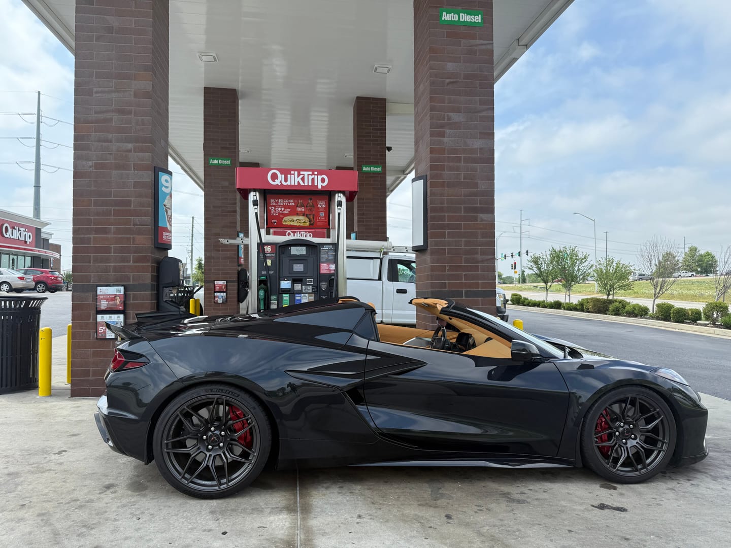 Customer photo review of Chevrolet Corvette C8 Z06 XL Extended Front & Rear Splash Guard