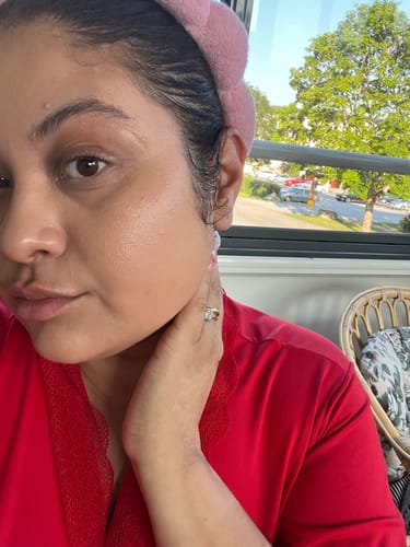 Customer photo review of FLAWLESS FINISH FYNE'DATION & BRUSH DUO