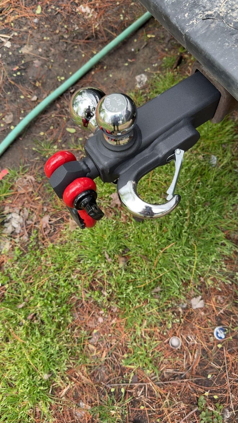 Customer photo review of TYT Tri-Ball Mount with  Shackle and Tow Hook