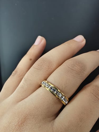 Customer photo review of ETERNITY RING - 18K GOLD-PLATED