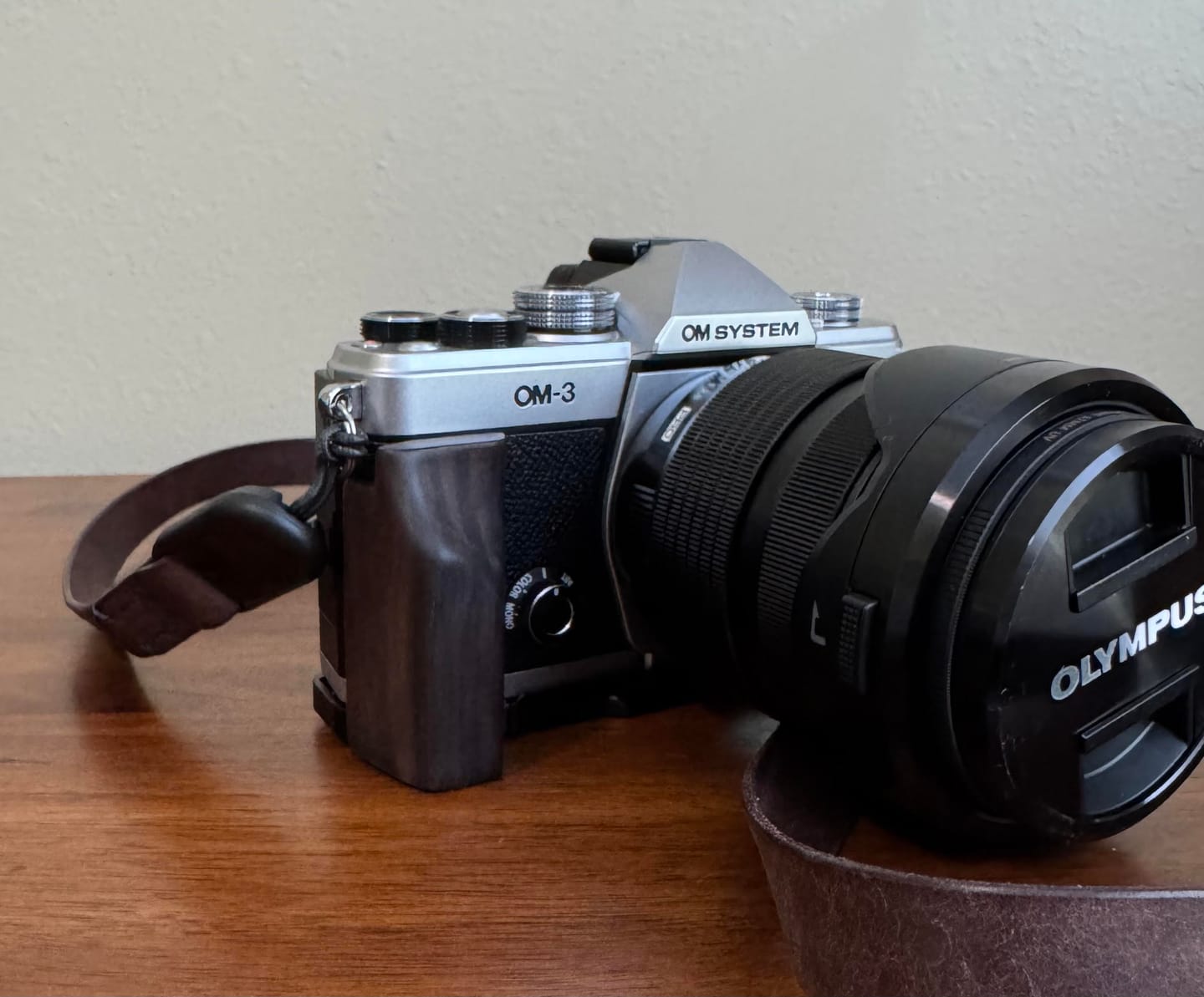 Customer photo review of Olympus OM3 Grip Wood MS Design