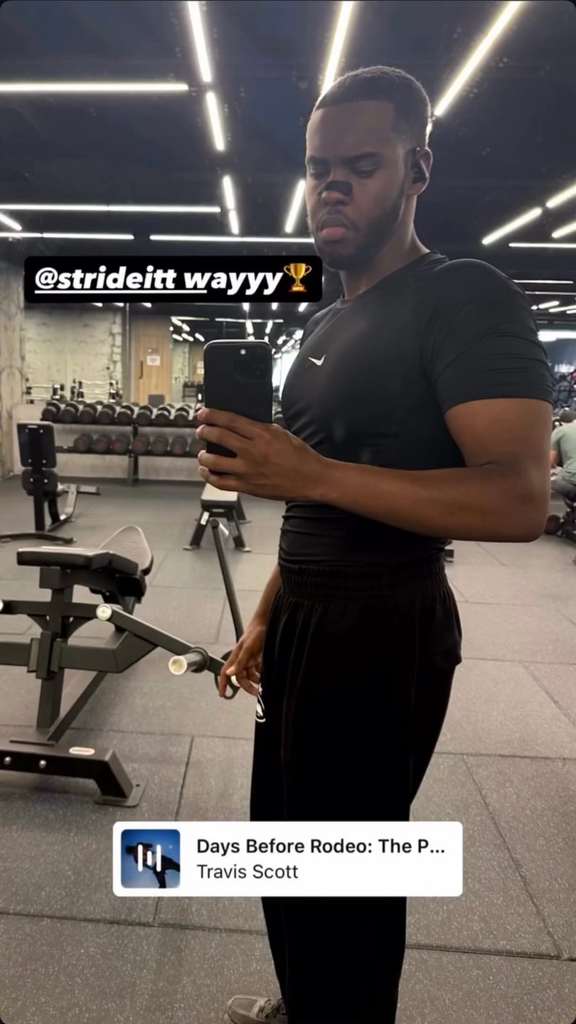 Customer photo review of Black Nasal Stride