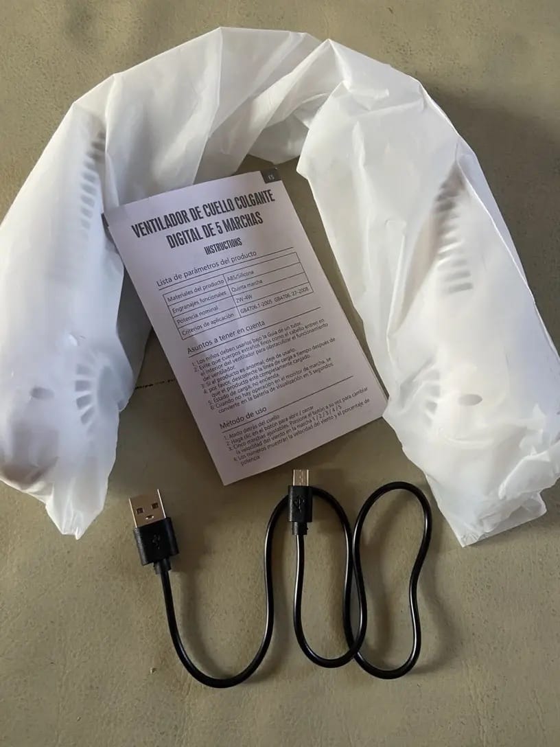 Customer photo review of Portable Neck Fan
