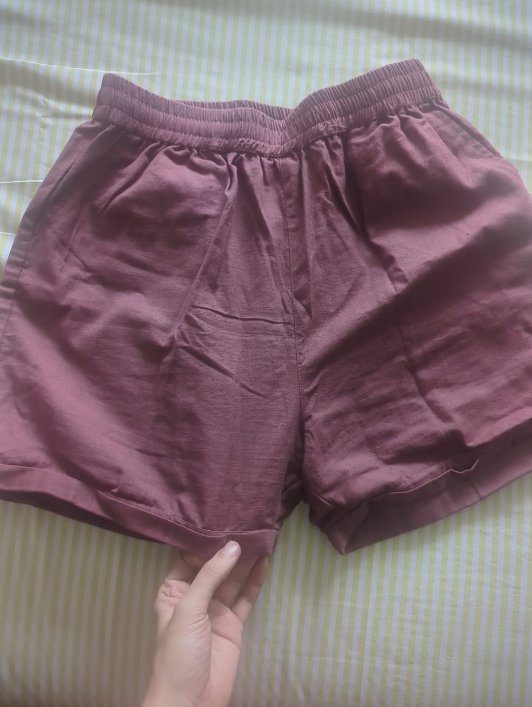 Customer photo review of Rose Taupe Airy-Linen Shorts