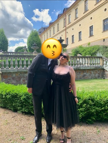 Customer photo review of Monina Midi Dress in Black by ML Monique Lhuillier - RENTAL