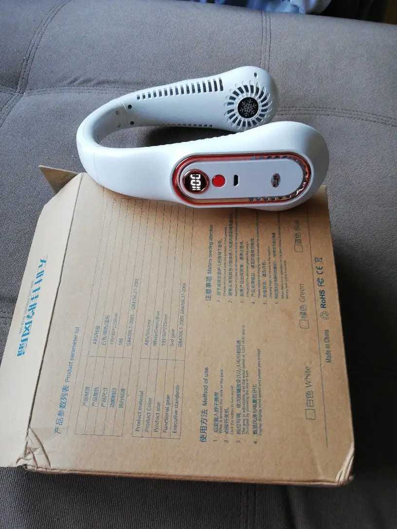 Customer photo review of Portable Neck Fan
