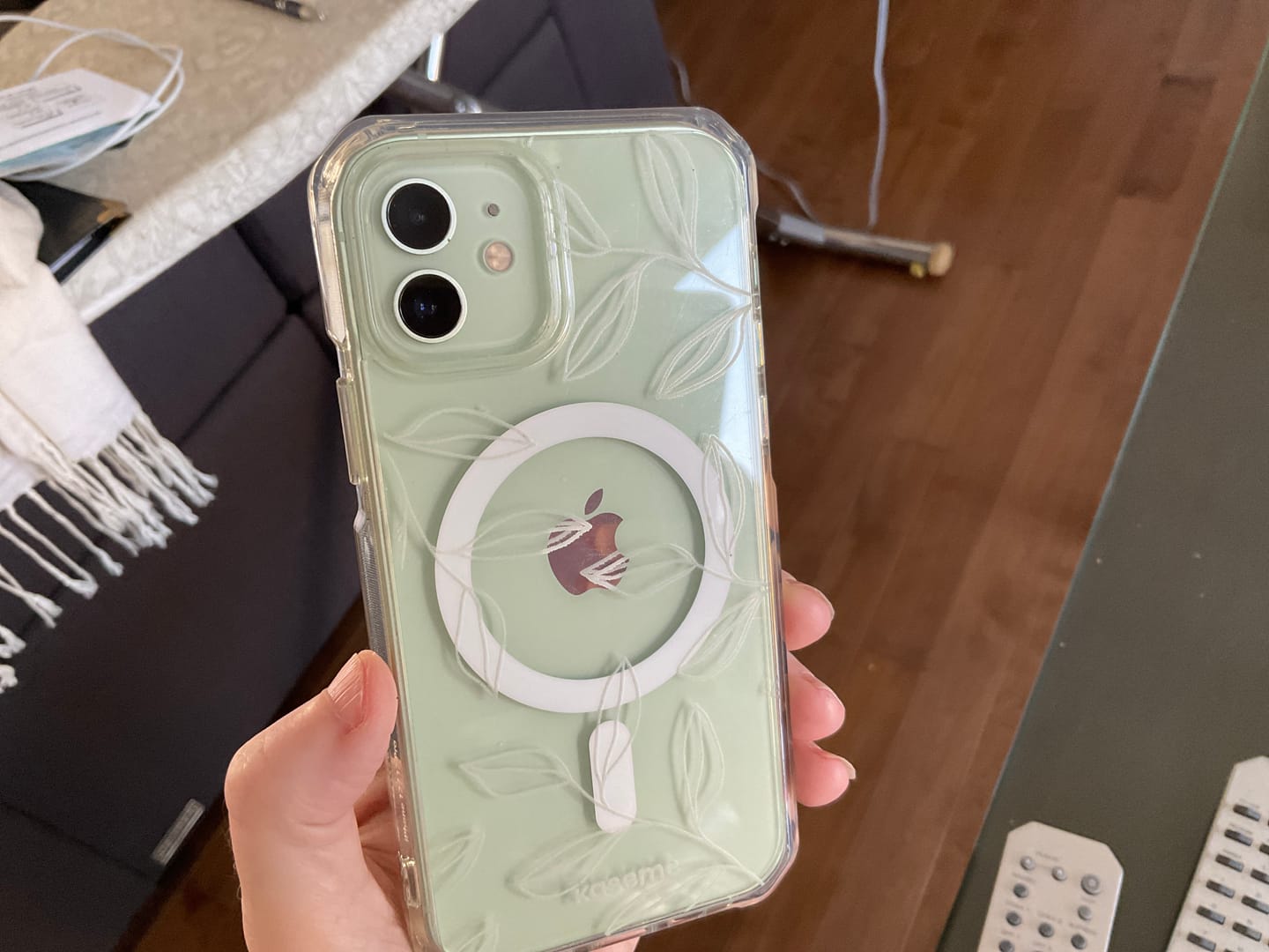 Customer photo review of Gloomy Clear Case