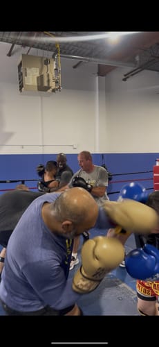 Customer photo review of FAIRTEX F-DAY 2 BOXING GLOVES - BGV25