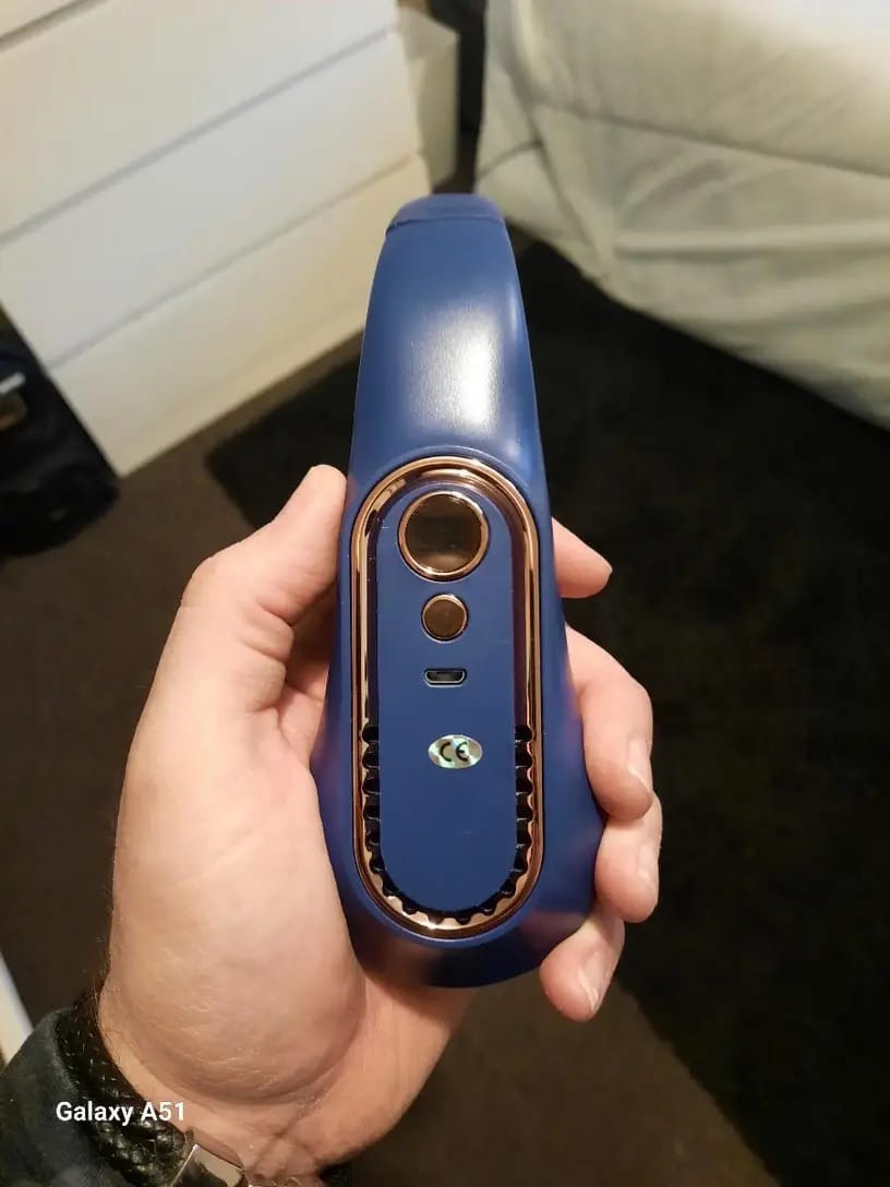 Customer photo review of Portable Neck Fan