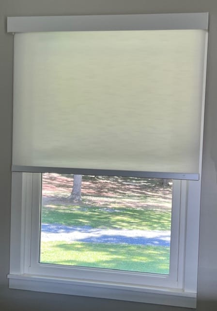 Customer photo review of SmartWings Motorized Light Filtering Roller Shades 70% Blackout Essential