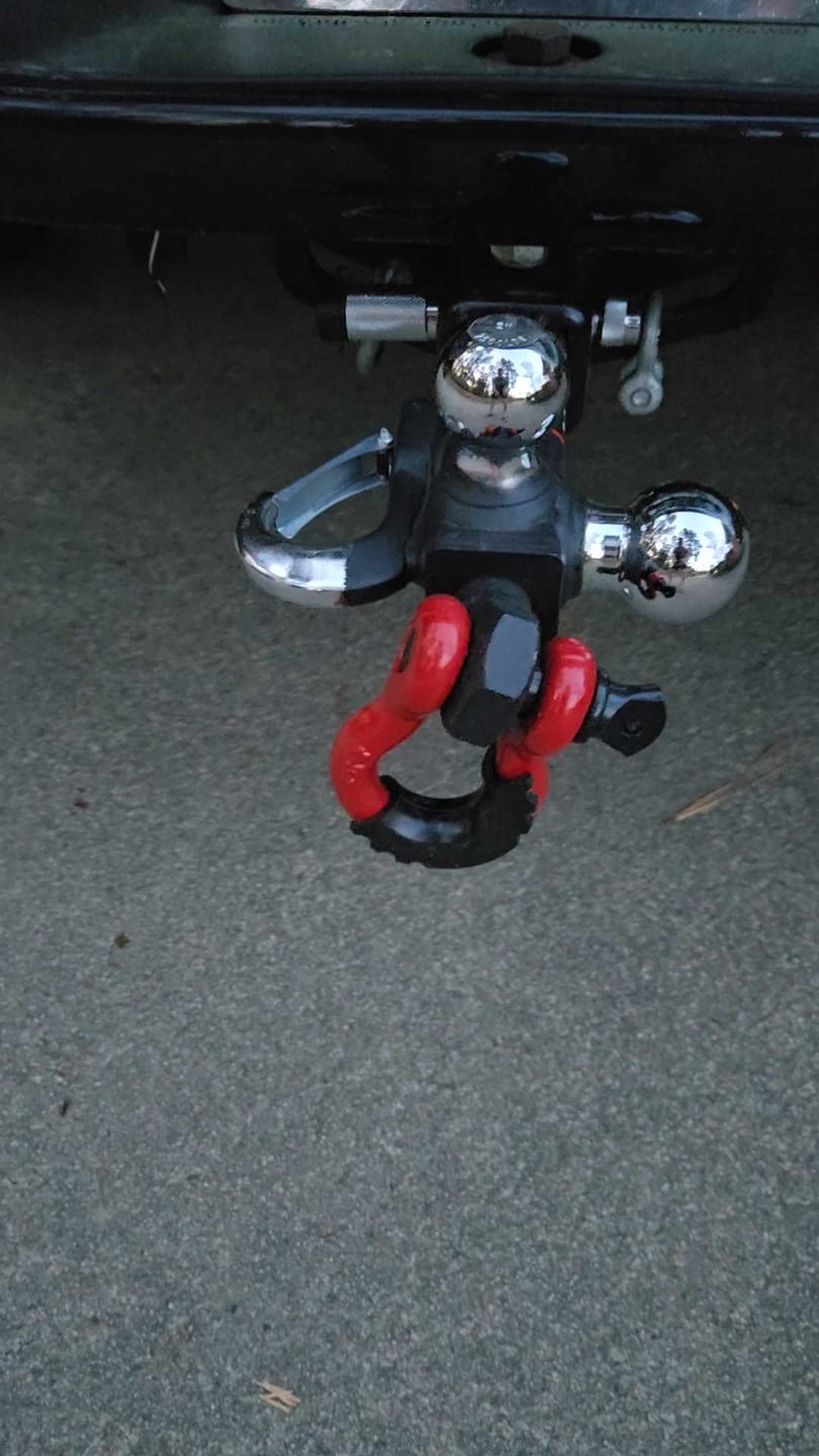 Customer photo review of TYT Tri-Ball Mount with  Shackle and Tow Hook