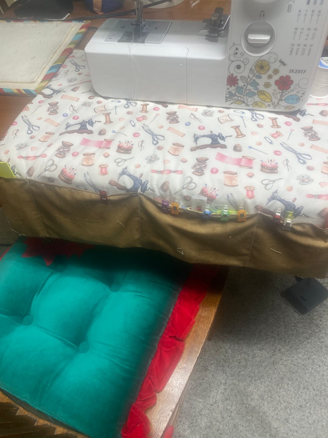 Customer photo review of Vintage Sewing Machine & Notions Fabric - White