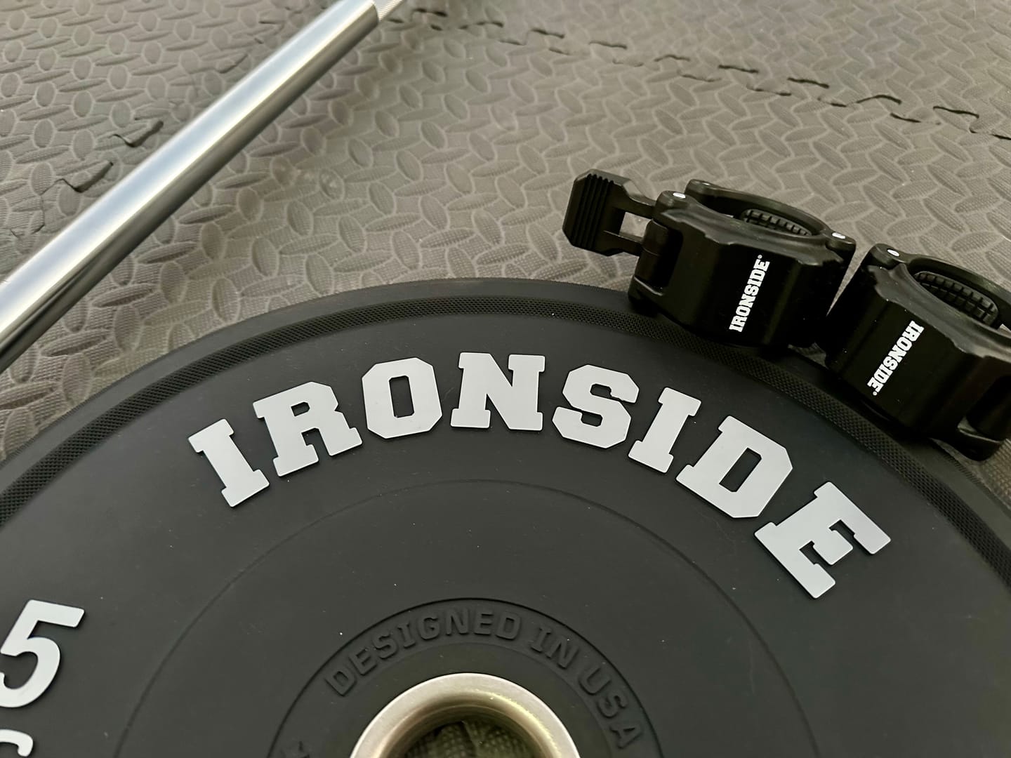 Customer photo review of Collarines Plásticos PRO IRONSIDE (par)