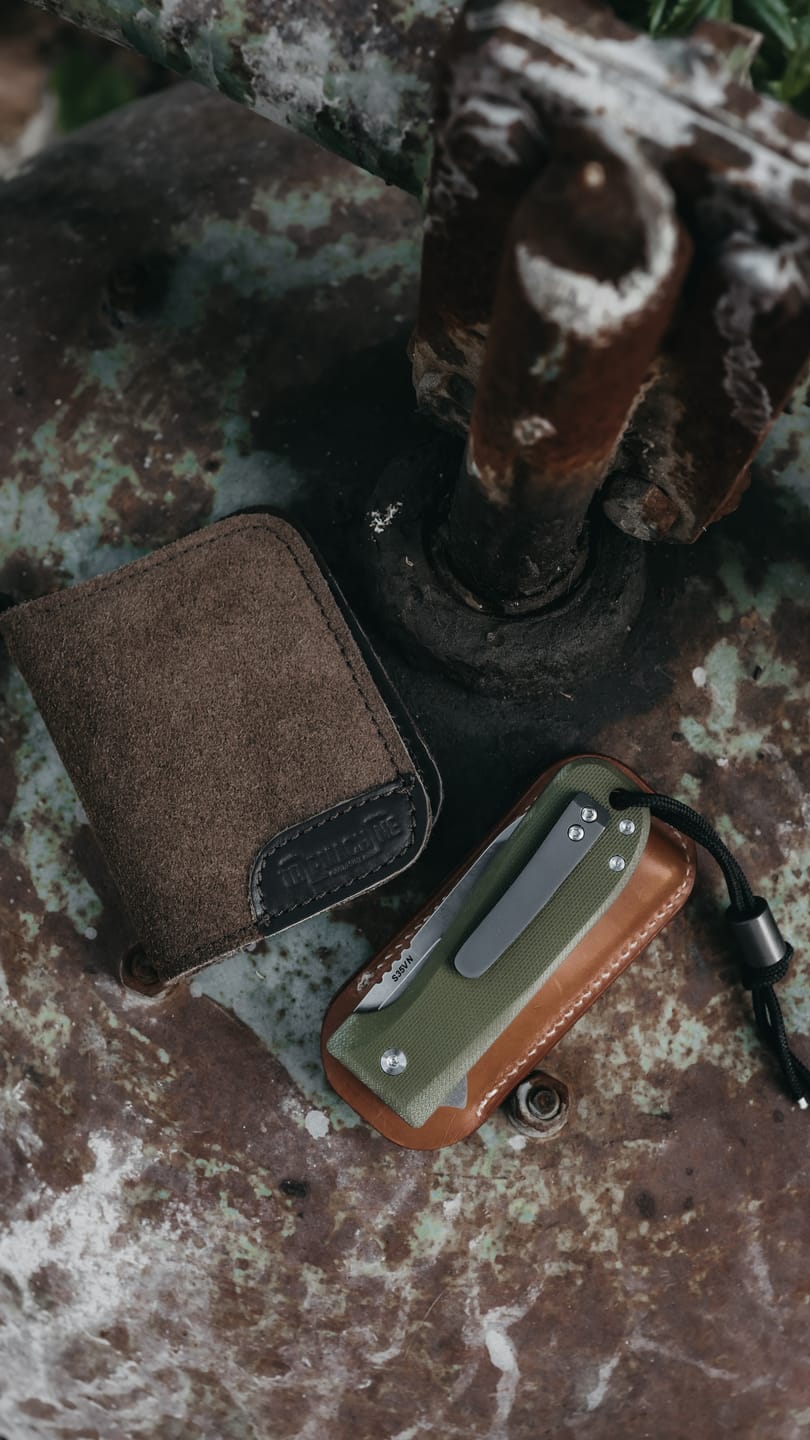 Customer photo review of moto wallet