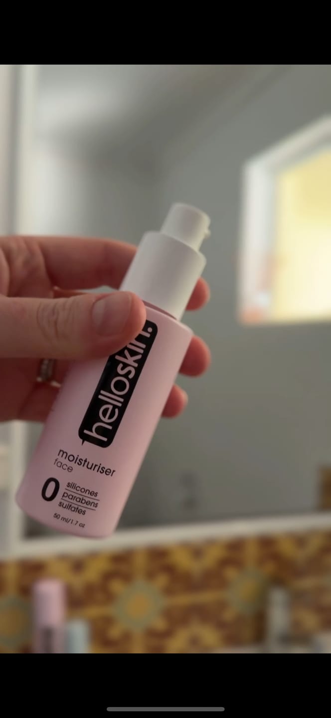 Customer photo review of face moisturiser