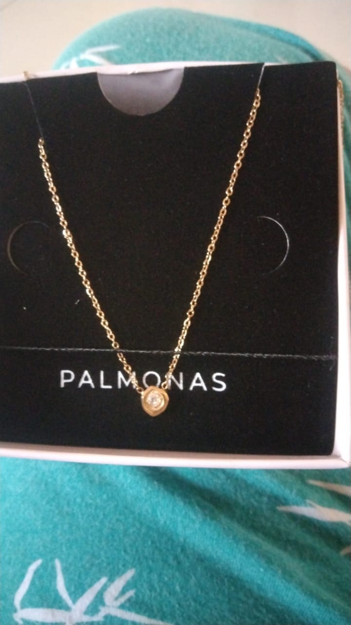 Customer photo review of White Gemstone Gold Chain Necklace