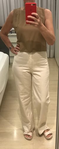 Cláudia S. review of Calça Jeans Reta Mandacaru Bege image 1 out of 1