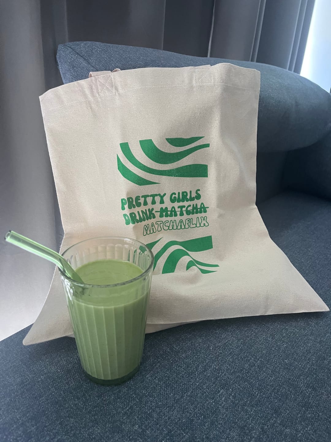 Customer photo review of Tote Bag Oficial
