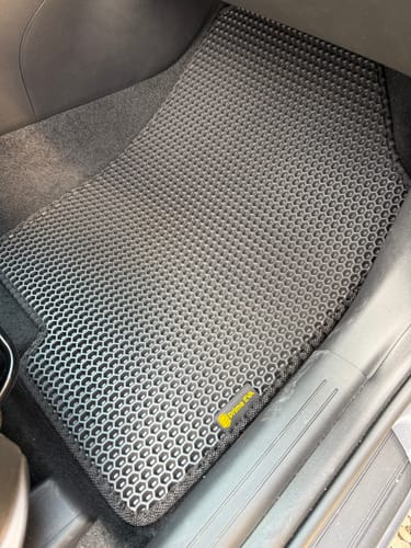 Customer photo review of Dywaniki samochodowe na zamówienie - Przód