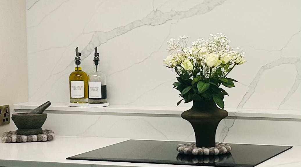 Customer photo review of Set of 2 Round Glass Oil Bottle 500 ML & Oval Tray