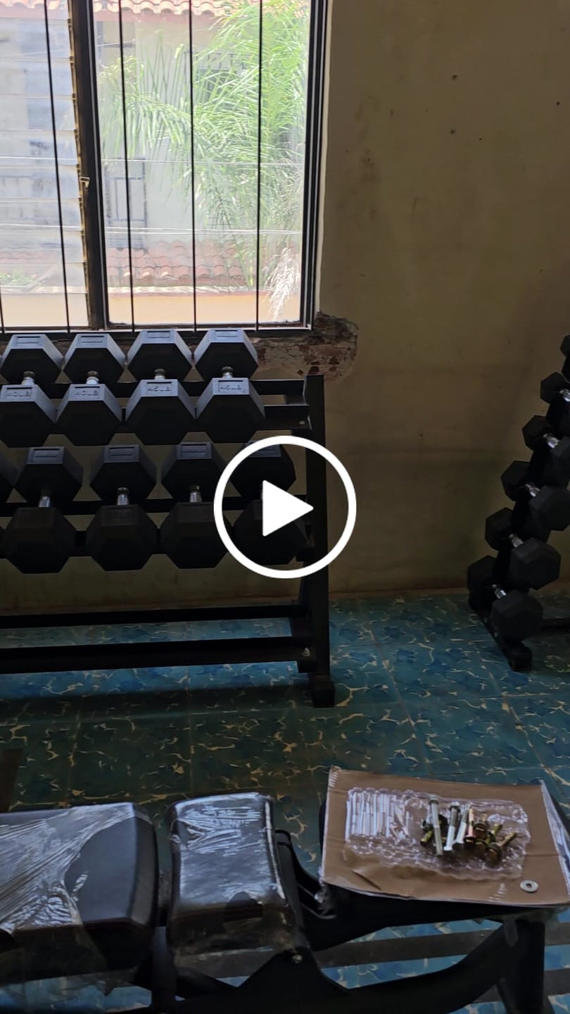 Customer video review of Mancuernas Hexagonales 5 a 100 lb IRONSIDE Fitness (unidad)