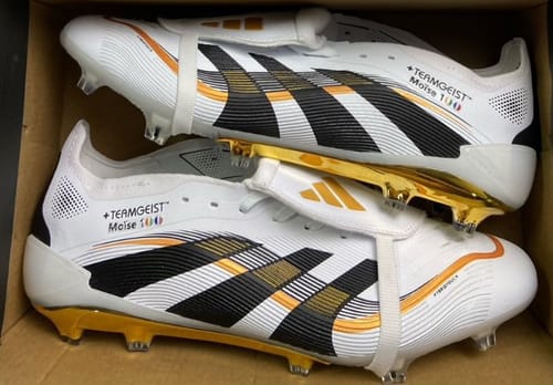 Customer photo review of Predator Elite x Beckham Elite Tongue SG - Blanc/Bleu