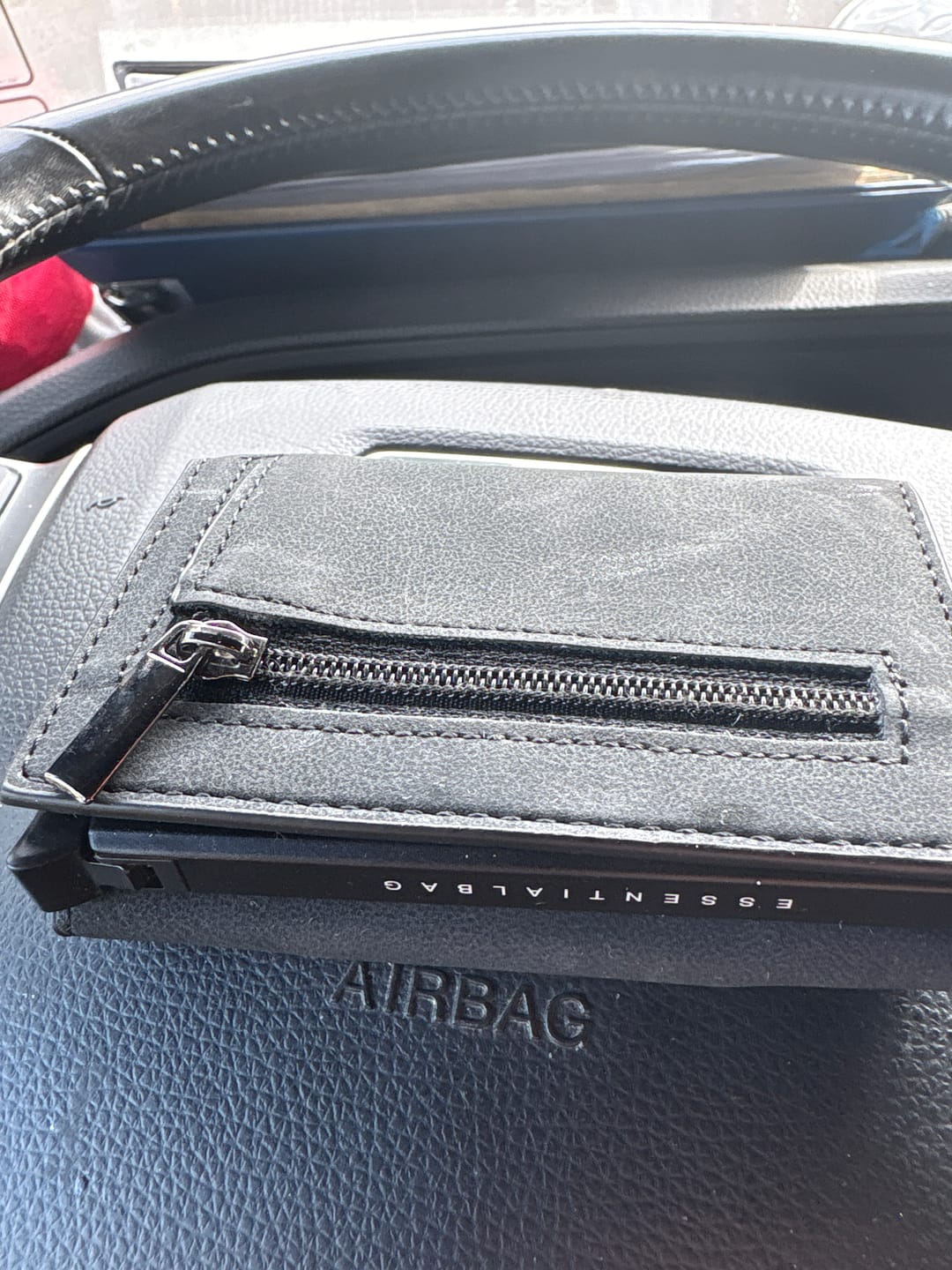 Customer photo review of Smart Wallet 3.0