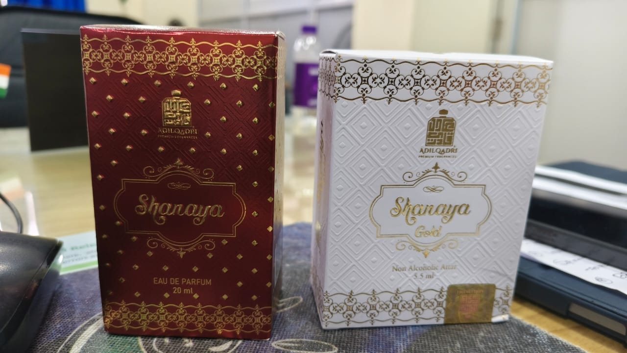 Customer photo review of Shanaya Gold Luxury Attar Perfume