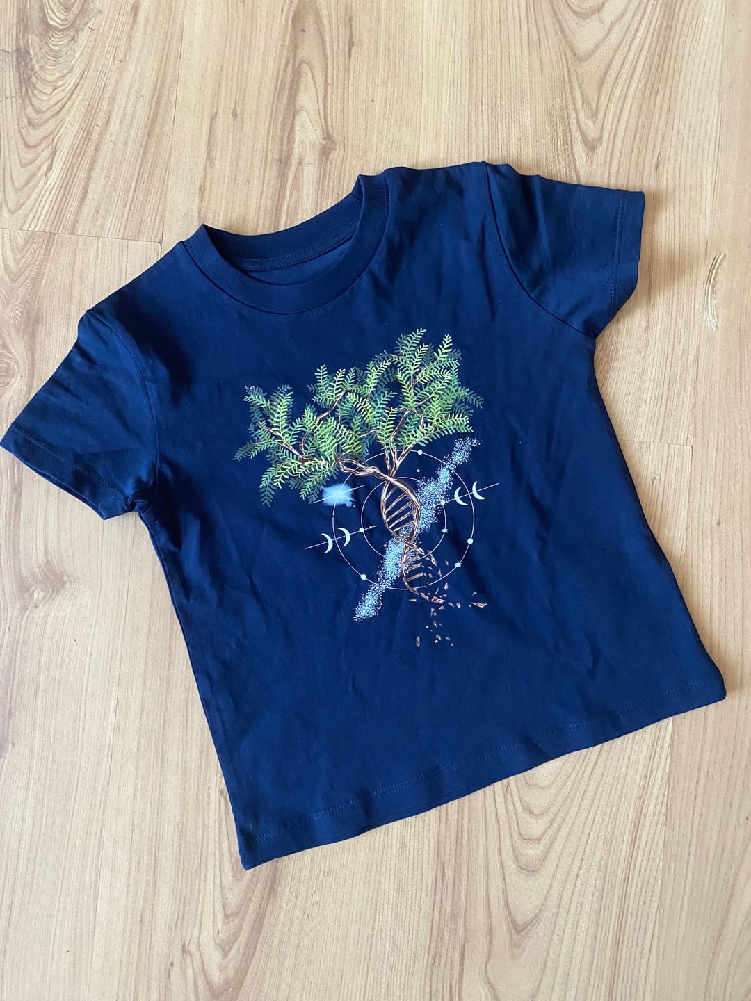 Customer photo review of Tree DNA - Kinder Bio T-Shirt