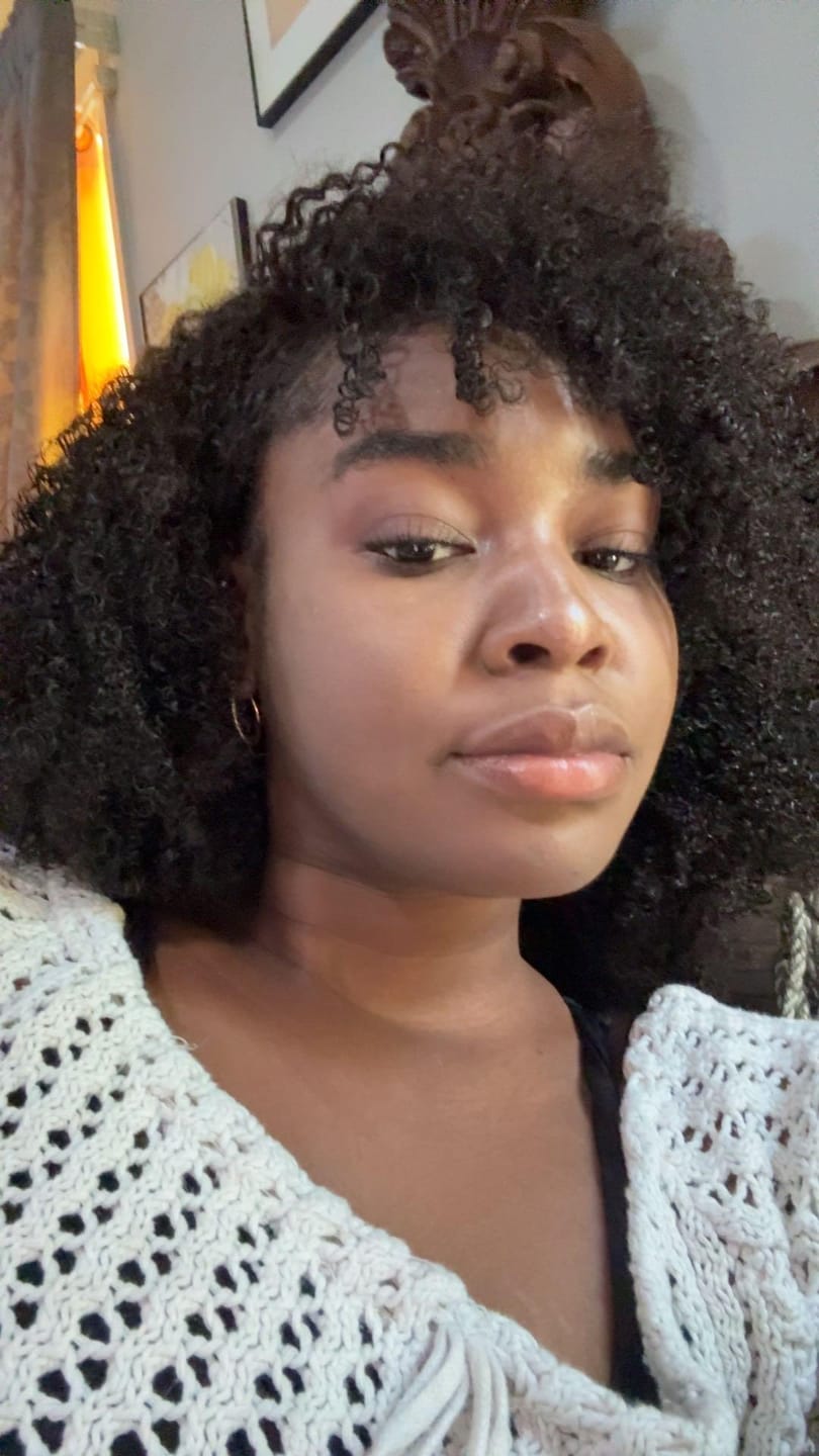 Customer photo review of Wavymy Afro Curly 7x5 HD Lace Closure Wig Pre-bleached Wear & Go Glueless Wigs Dome Cap 180% Density