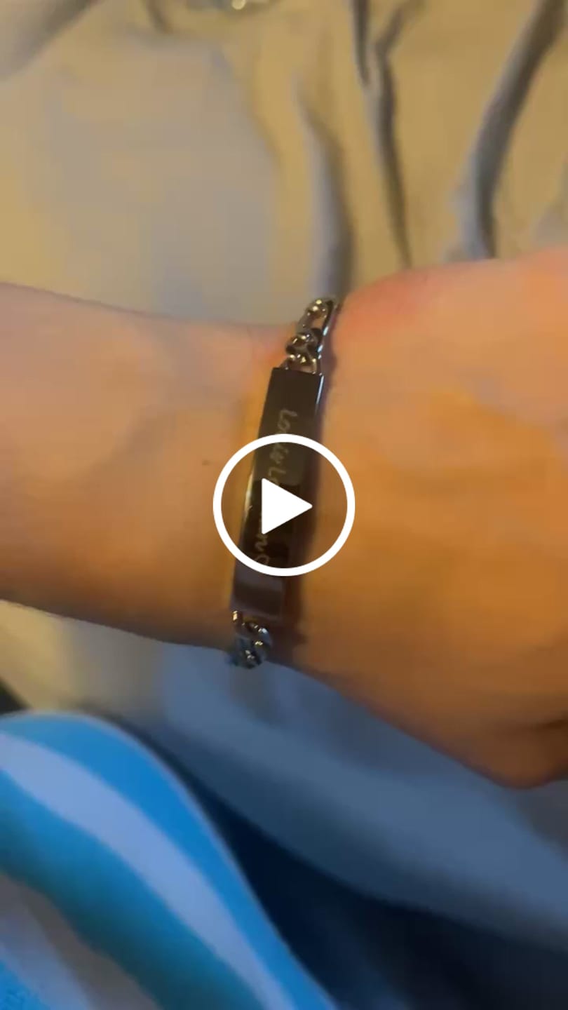 Customer video review of 7mm Figaro Link ID Bracelet