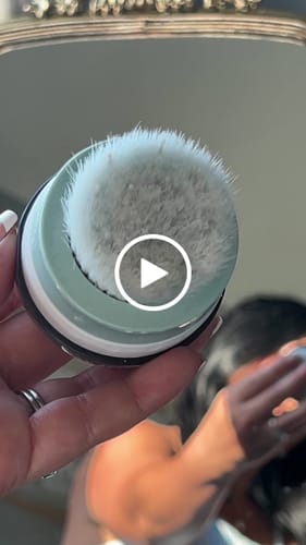 Customer video review of Day After™ Brush