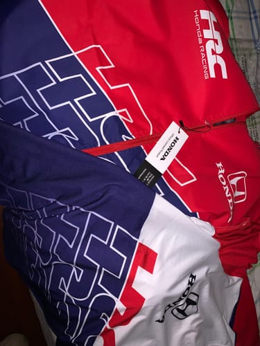 Customer photo review of HRC Honda Racing Team Windbreaker