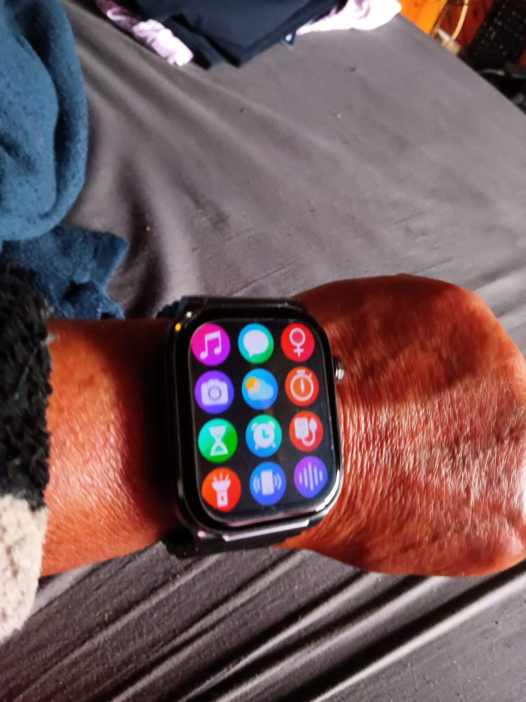 Customer photo review of Fitaos Pro 9 High-end Flagship Smartwatch ECG blood glucose Uric acid cholesterol Stress monitoring