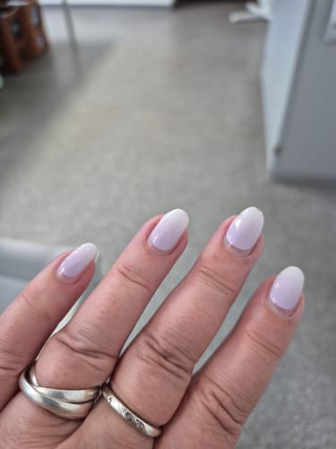 Bettina K. review of Babyboomer Lilac image 1 out of 1