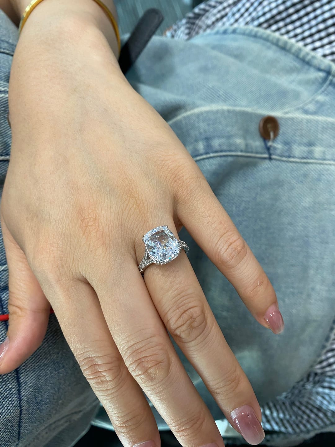Customer photo review of S925 7.0Ct/4.0Ct Split Shank Cushion Cut Engagement Ring 18K White Gold Plated Travel Rings with Pavé Accents