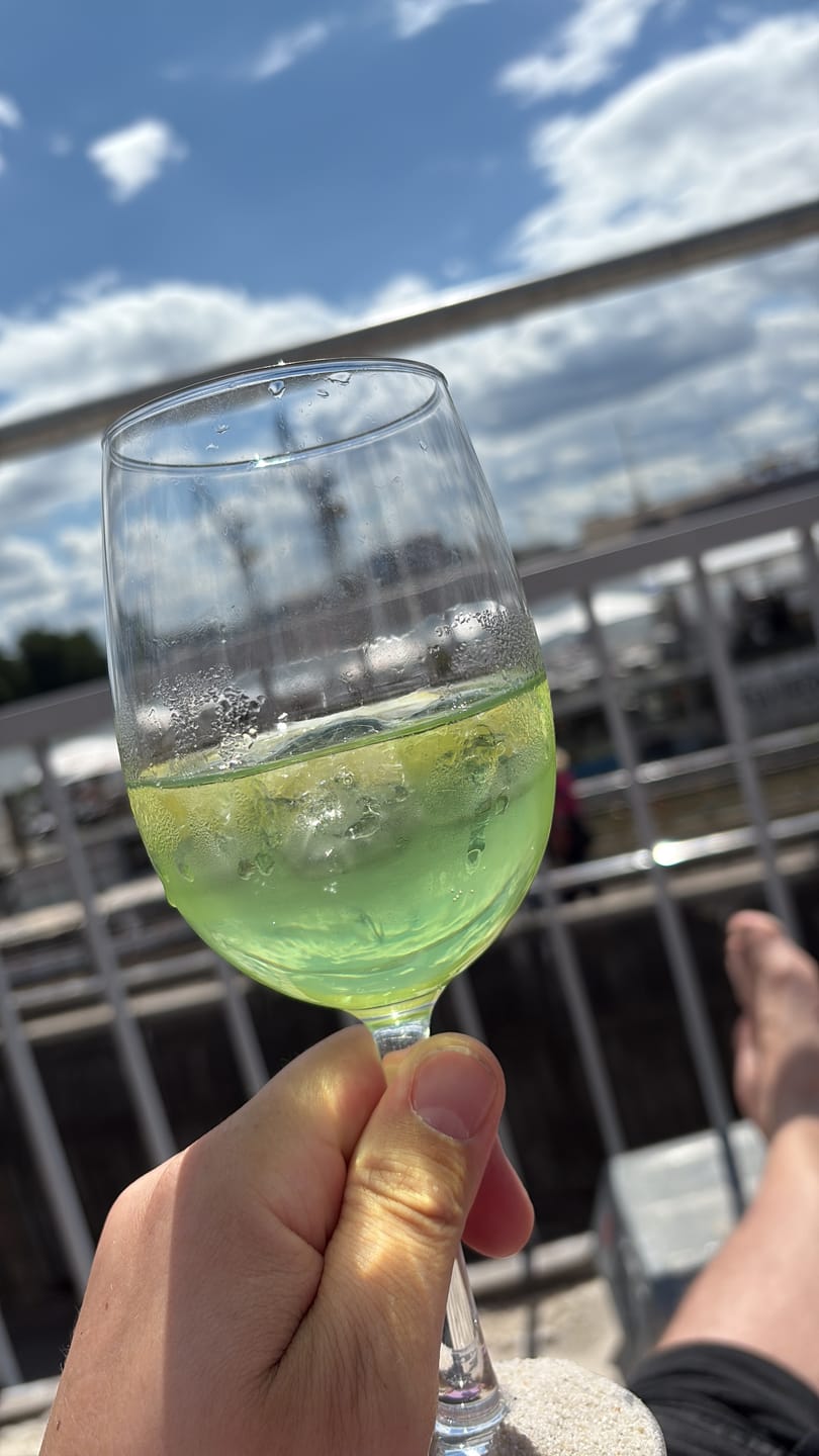 Customer photo review of 'Dino-Duo' 2er Set – Basilikum Limoncello (2x 700 ml)