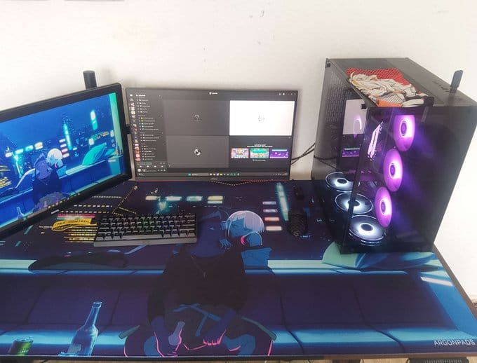 Customer photo review of Customizable Gaming Mousepad