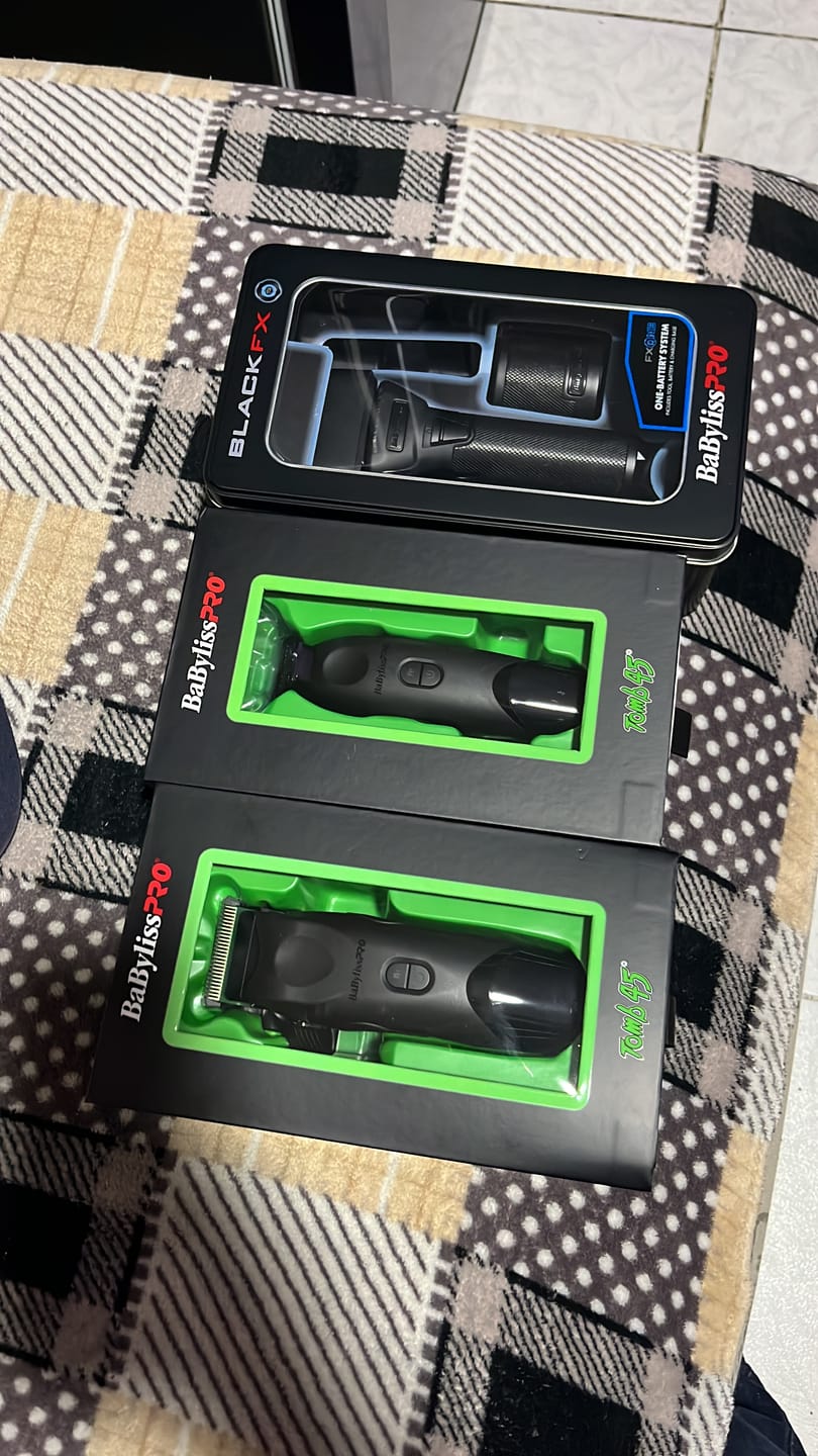 Customer photo review of BaByliss PRO - Combo Clipper y Trimmer Tomb45