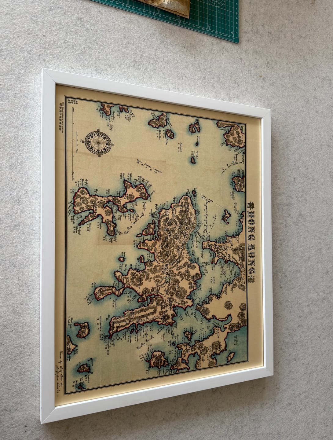 Customer photo review of Old Map of Hong Kong, 1924 by Sung Chun Wa - Central, Kowloon, Causeway, Victoria Harbour, Islands, Mountains, Lamma