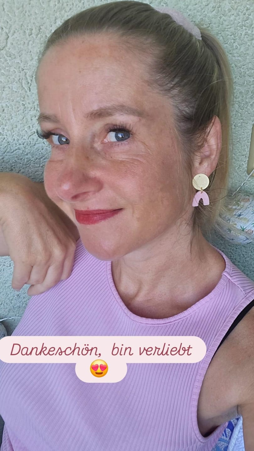 Customer photo review of Kleine Bogenohrringe *Pastell Sorbet* Sonderedition