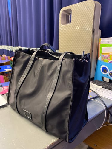 Reseña con foto de un cliente sobre Cartera De Hombro Notebook Nylon Office