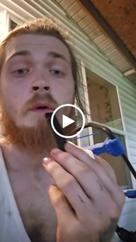 Customer video review of Tier 2 Live Hash Rosin Disposable Vape